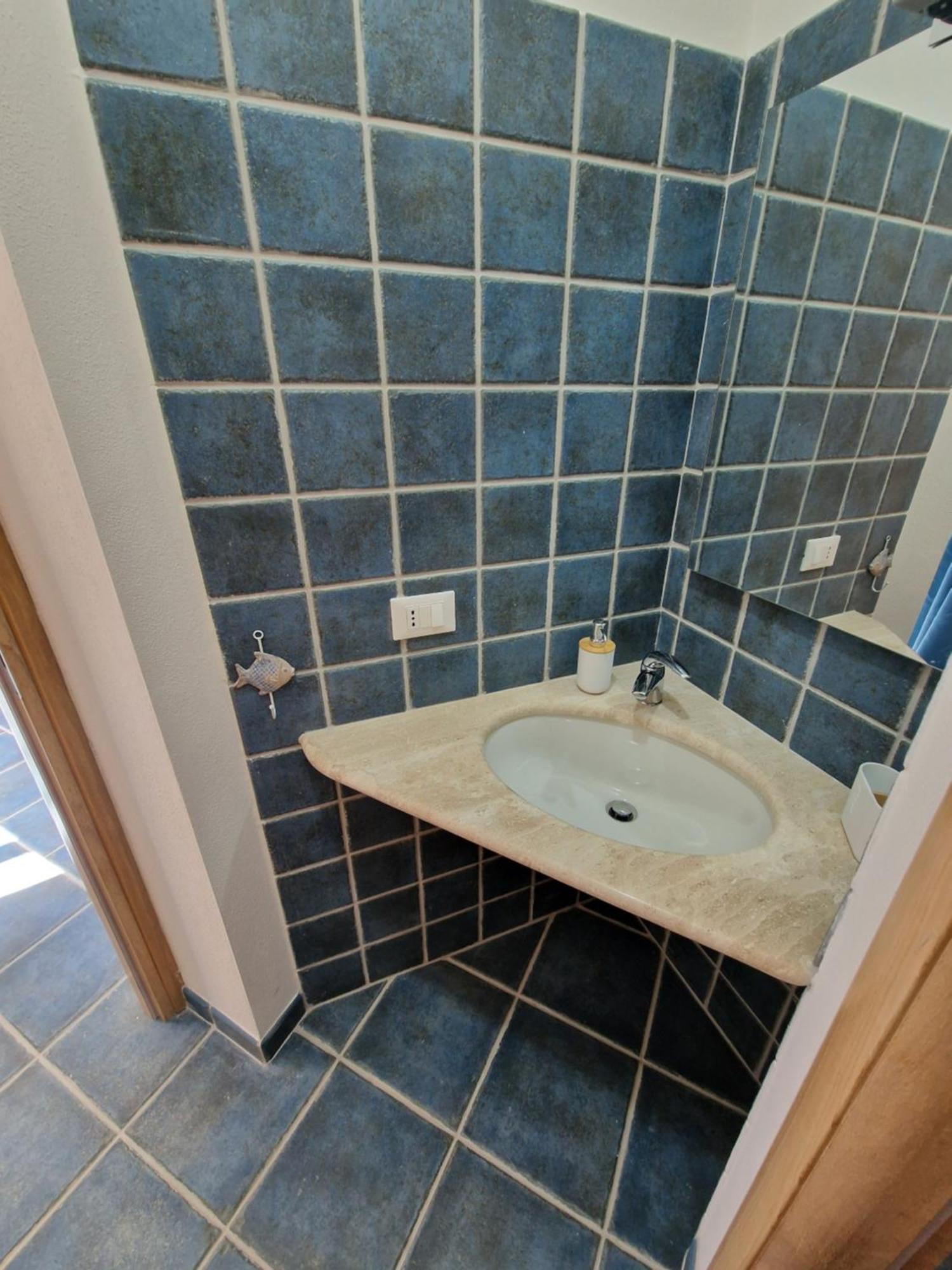 Ferienwohnung Oasi Blu Monolocale Vista Mare Nebida Exterior foto